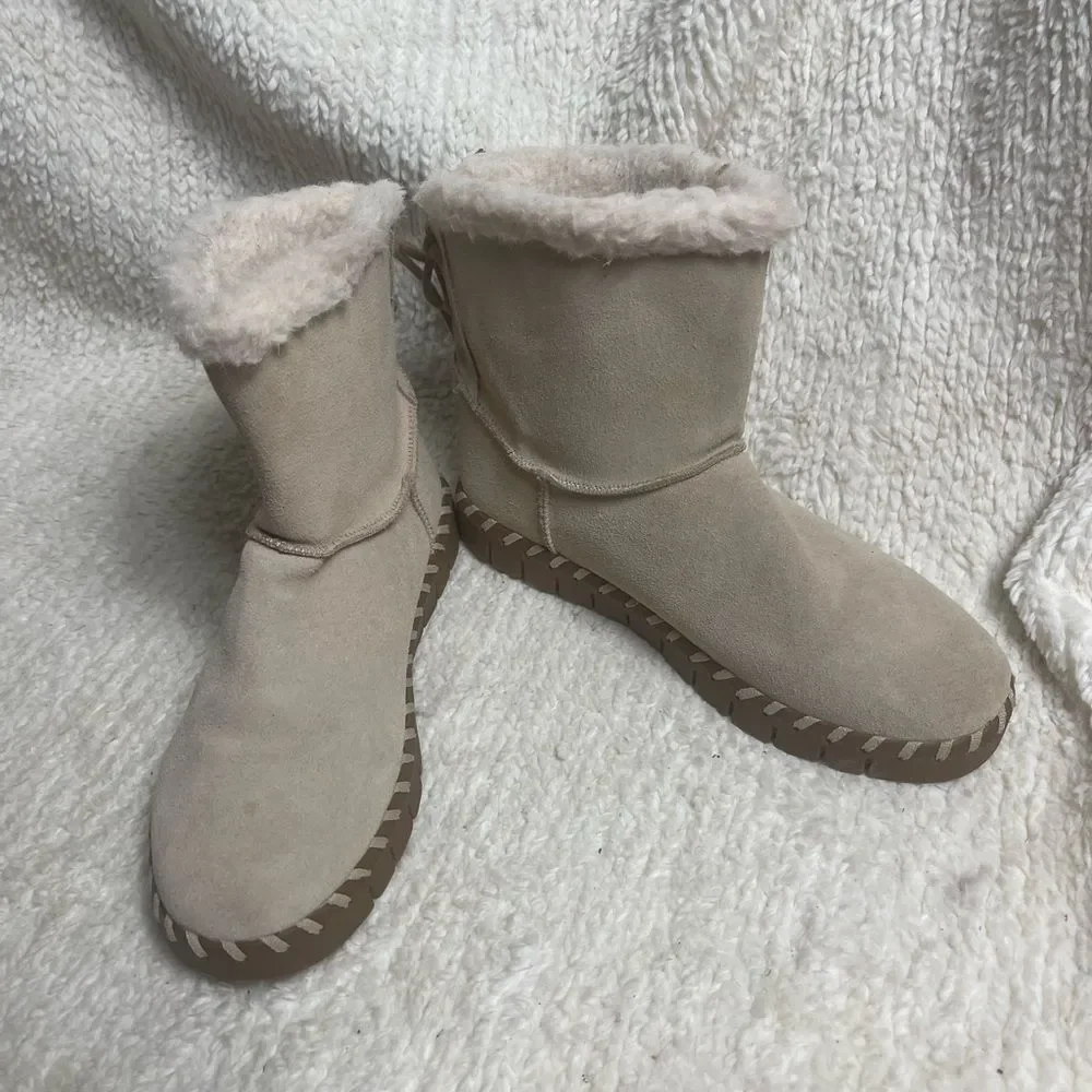 Mukluks leather suede khaki Ankle Boots back lace closure Faux fur lining SZ6.5